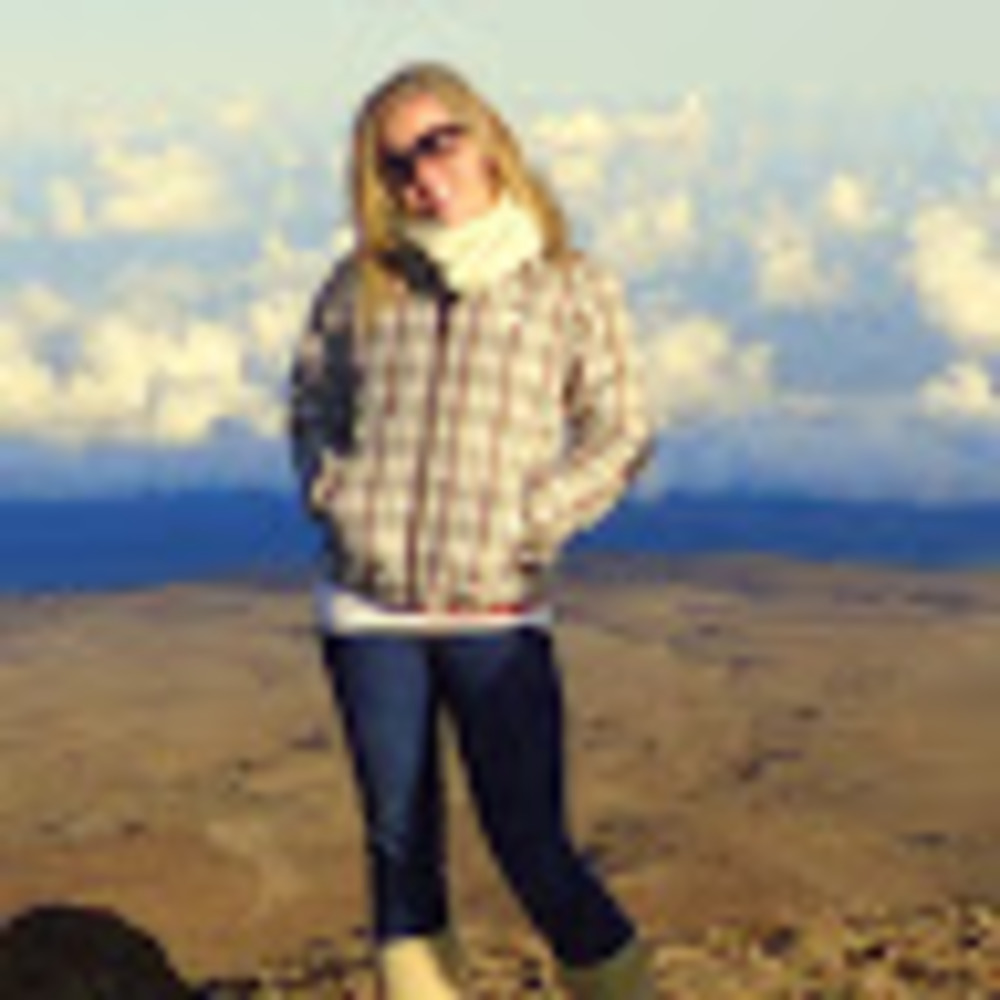 Meet your Posher, Elise